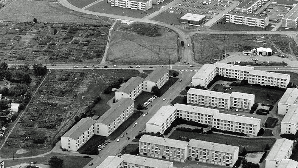 Flygfoto över norra Hageby 1967.