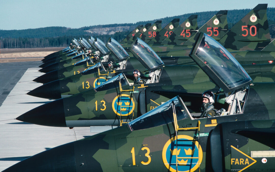 Piloter ur 2:a jaktdivisionen F 13 Bråvalla år 1981. Foto: Rune Rydh. Ur F 13 bildsamling, Flygvapenmuseums bildarkiv