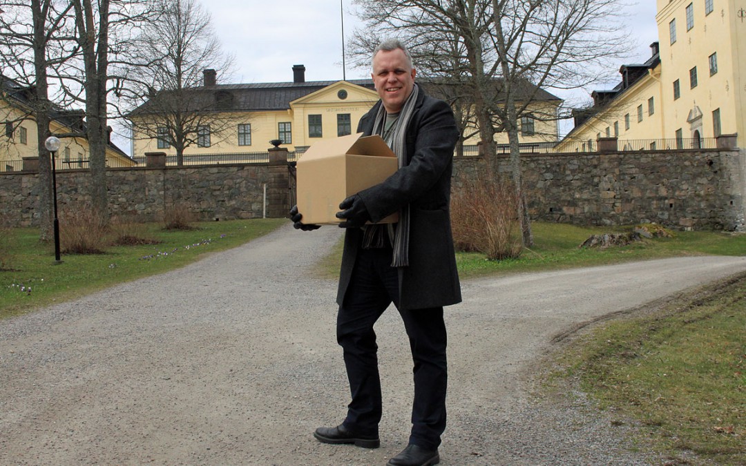 Nu säljs boken på Löfstad slott