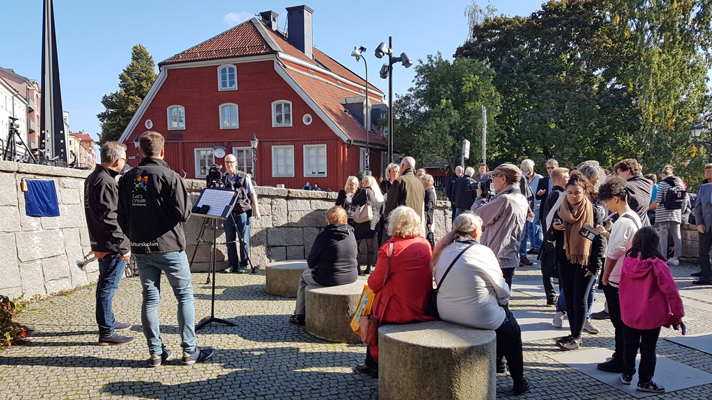 Invigningen av Kjell Norbergs plats den 25 september 2017. Foto: Peter Kristensson/Klingsbergs Förlag)