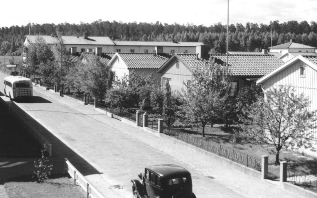Kvarteret Gåsetäppan längs Ekenäsgatan. Foto från samlingen Alderins foto i Norrköpings stadsarkiv