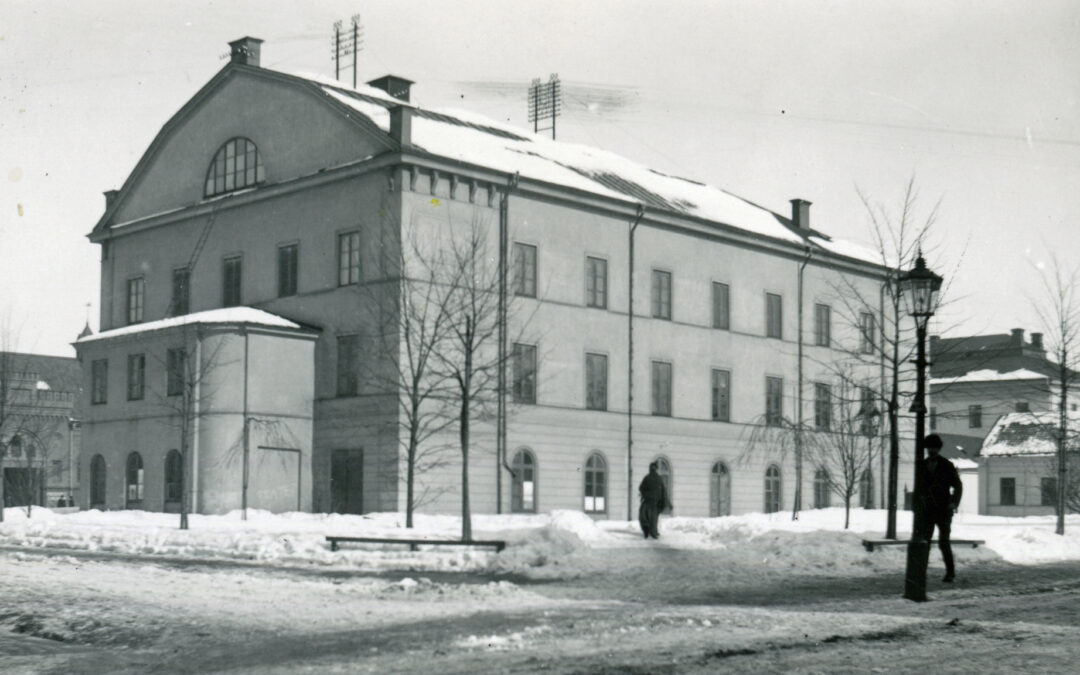 Gamla teatern i kvarteret Teatern år 1902. Foto: Frida Moberg. Ur Norrköpings stadsarkivs samlingar