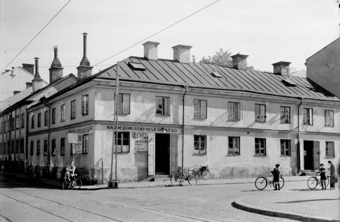 Kvarteret Bakugnen i korsningen Trädgårdsgatan - Generalsgatan år 1944. Okänd fotograf. Ur Norrköpings stadsarkivs samlingar