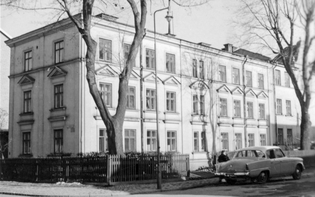 Nelinsgatan 19 i kvarteret Gladan 1955. Ur Östergötlands museums samlingar