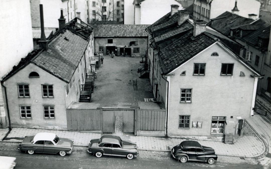 Vattengatan 13 i kvarteret Gördeln 1959. Foto: Larsson Foto. Ur Östergötlands museums samlingar