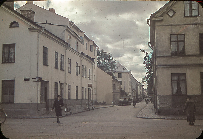 Korsningen Generalsgatan - Prästgatan med kvarteret Kannan till vänster i bild 1945. Foto: Gustaf Östman. Ur Norrköpings stadsarkivs samlingar