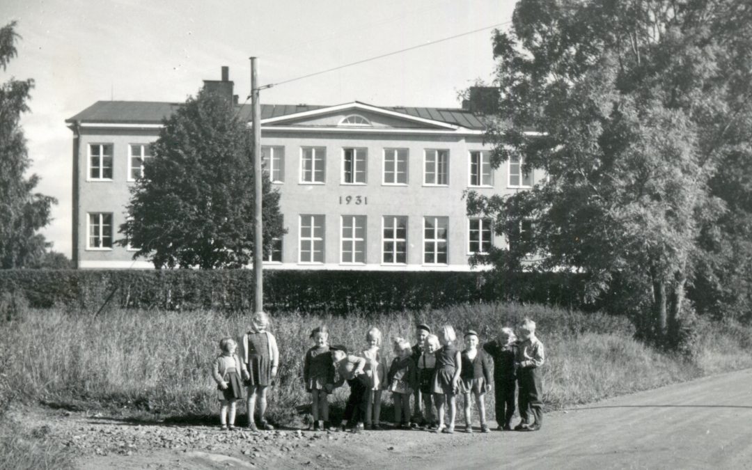 Lindöskolan i kvarteret Bukten. Okänd fotograf. Ur Fröbelföreningen i Norrköpings arkiv, Norrköpings stadsarkiv