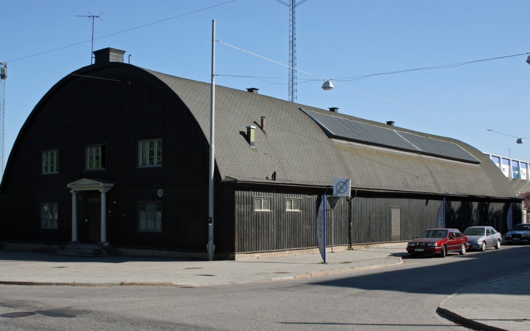 Norrköpings tennishall 2008. Foto: Sakletare (Wikimedia Commons PD)