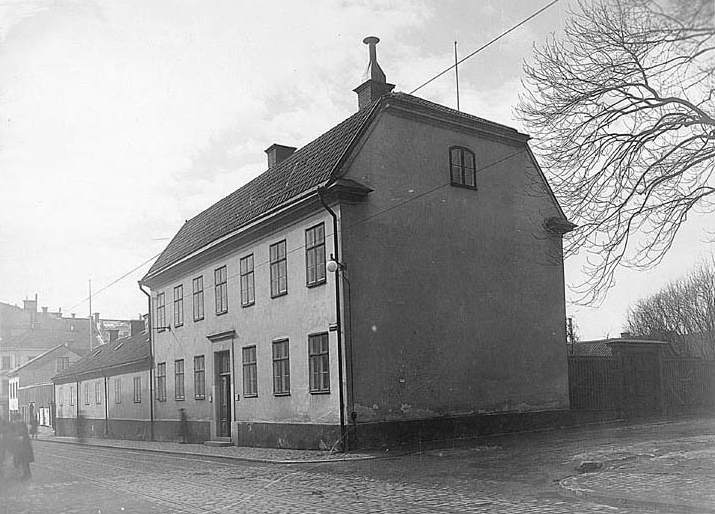 S:t Olai pastorsexpedition i kvarteret Spiran 1925. Foto: Gustaf Lidberg. Ur Norrköpings stadsarkivs samlingar