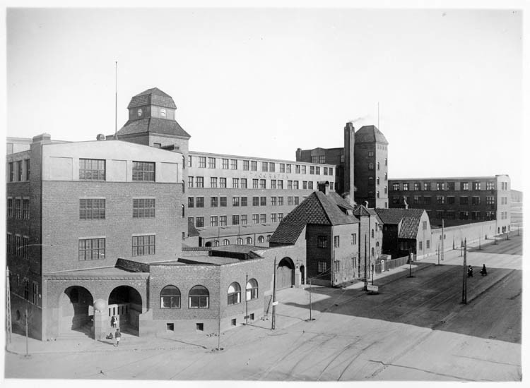 Lithografiska AB i kvarteret Flöjten vid Östra Promenaden år 1922. Foto: Gustaf Lidberg. Ur Norrköpings stadsarkivs samlingar