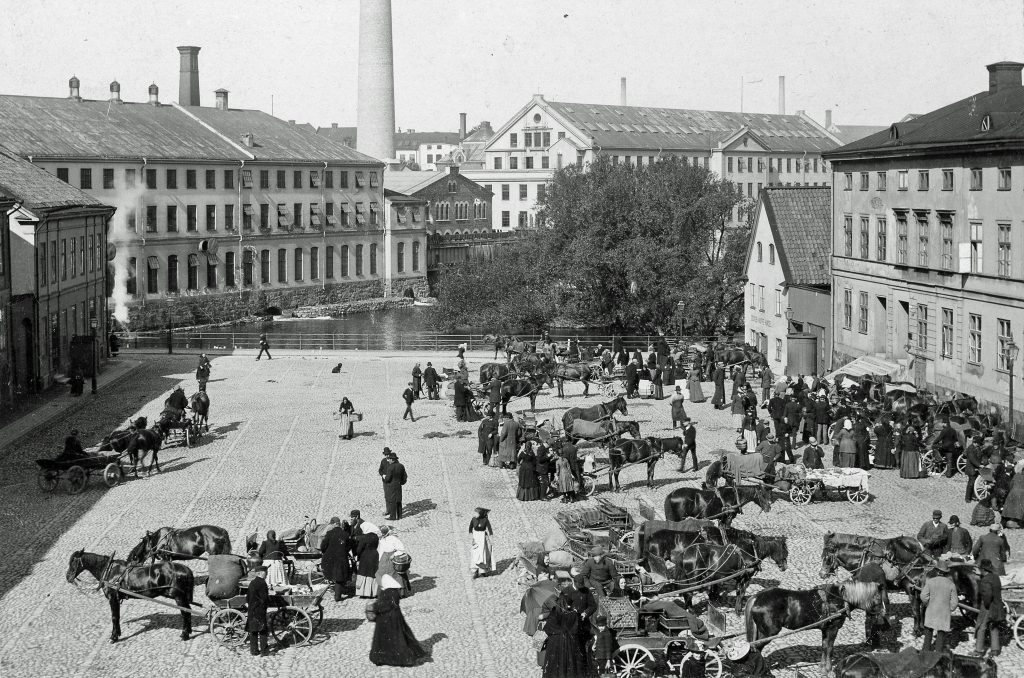 Gamla torget omkring år 1900. Ur Norrköpings stadsarkivs samlingar